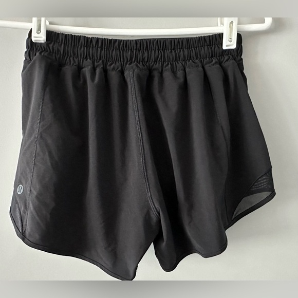 🌟Like New🌟 Lululemon: Hotty Hot Short II *Long 4" - Picture 6 of 12